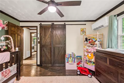 Entry Way - 212 Brownlee Rd, Eighty Four, PA 15330 photo 2 of 3