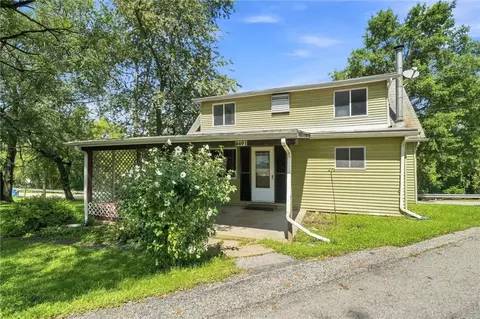 8491 Liberty Ave, Westmoreland City, PA 15692