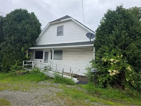 1301 Latrobe Derry Rd, Loyalhanna, PA 15661
