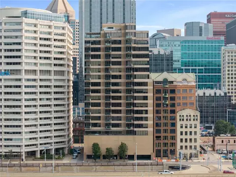 151 Fort Pitt Blvd #802, Pittsburgh, PA 15222