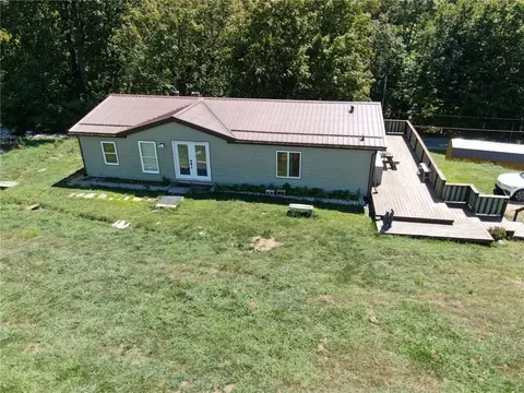1041 Barr Run Rd, Marianna, PA 15345