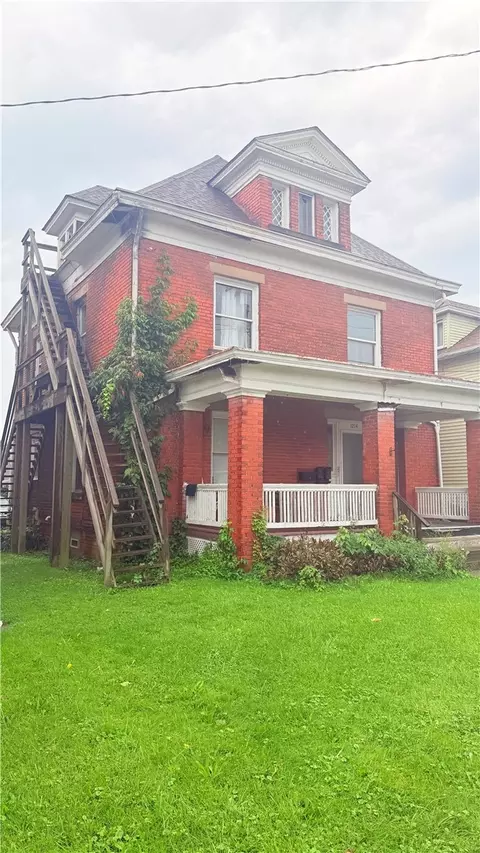 1214 E Washington St, New Castle, PA 16101