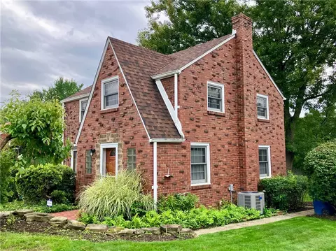 5111 Jean St, Verona, PA 15147