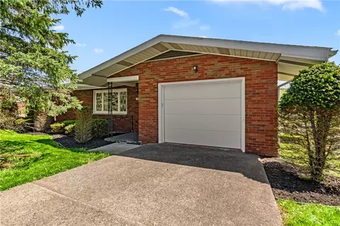 449 Belrose Dr, Belle Vernon, PA 15012