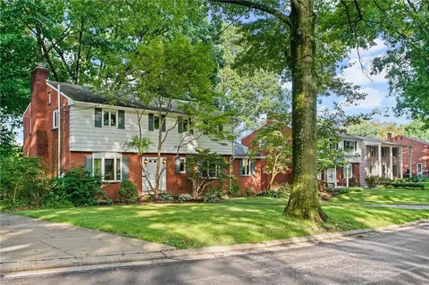 601 Edgewood Rd, Pittsburgh, PA 15221
