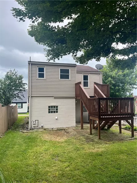 742 Lemington St, Greensburg, PA 15601