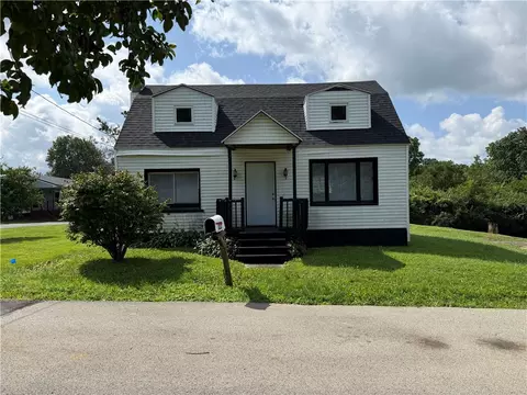323 Warner Aly, New Castle, PA 16101