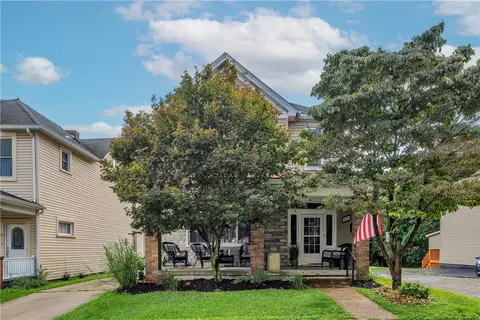 16 E Gaskill Ave, Jeannette, PA 15644