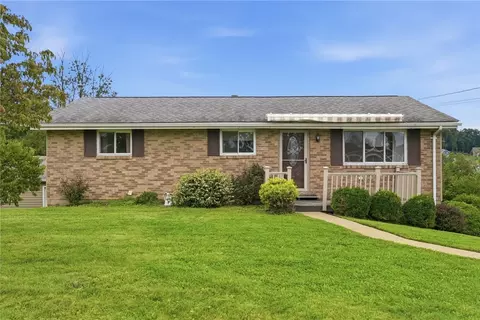 320 Overlook Dr, Beaver Falls, PA 15010