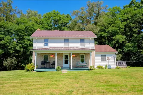 115 Locust Ln, Parker, PA 16049