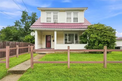 1221 Martin Ave, New Kensington, PA 15068