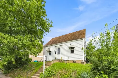3506 College Ave, Beaver Falls, PA 15010