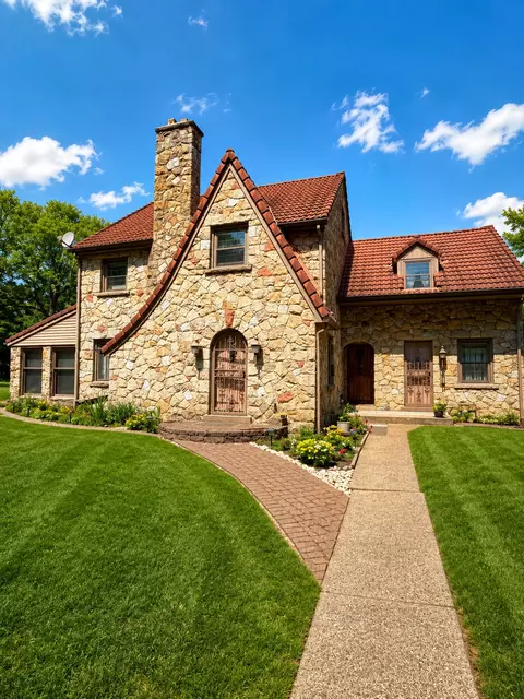 100 B, Pittsburgh, PA 15235