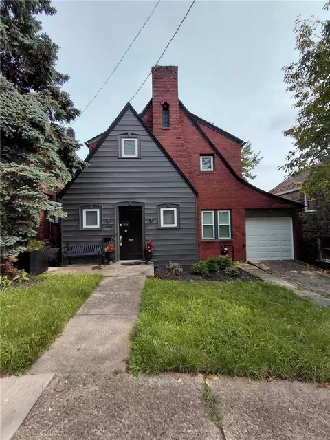 1426 Penn Ave, Pittsburgh, PA 15221