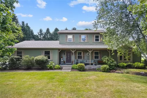 4729 Edinburg Rd, New Castle, PA 16102