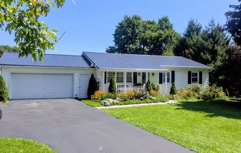 632 Grove City, Slippery Rock, PA 16057