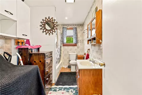 Bath - 141 E 3rd St, Gray, PA 15544 photo 6 of 6