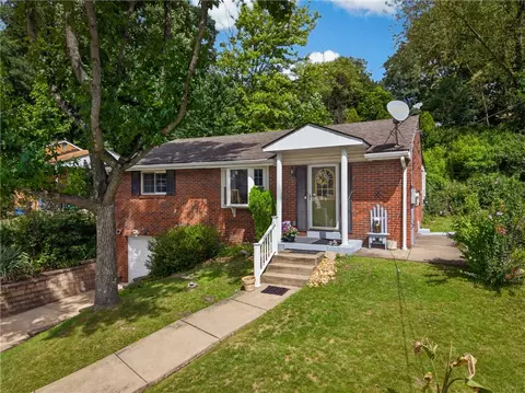 5237 Gardenville Rd, Pittsburgh, PA 15236