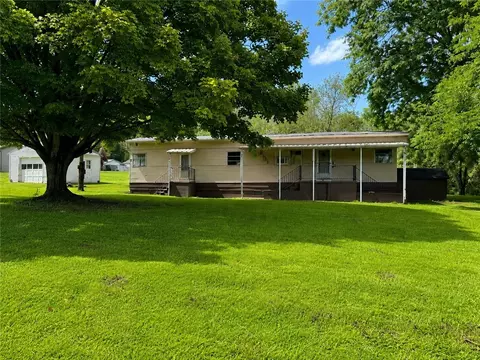 212 Victory St, Blairsville, PA 15717