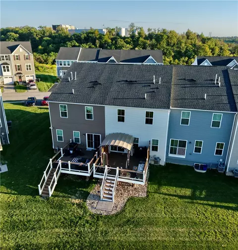 Exterior - 2056 Cade Dr, Monaca, PA 15061 photo 8 of 8