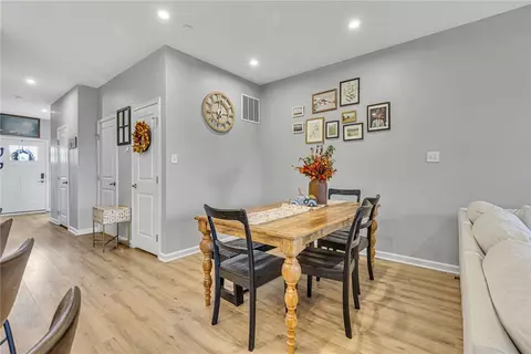 Entry Way - 2056 Cade Dr, Monaca, PA 15061 photo 2 of 6