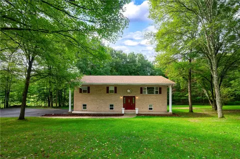 120 Mcginley Rd, Chicora, PA 16025