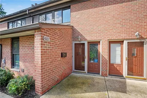 3769 Allendale Cir, Pittsburgh, PA 15204