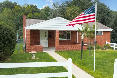 107 Mulkerrin Dr, Pittsburgh, PA 15214
