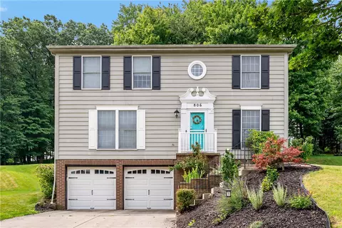 806 Boulder Dr, Bethel Park, PA 15102