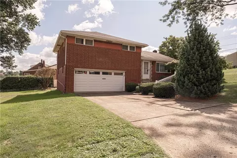 4913 Aspen St, West Mifflin, PA 15122