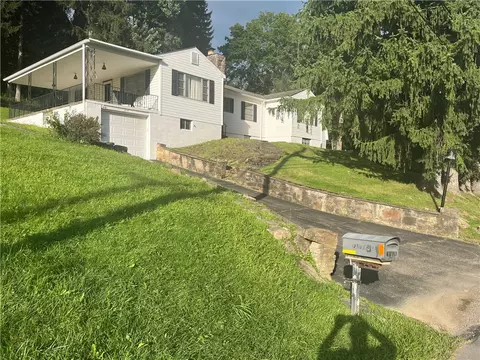 210 Church, Pittsburgh, PA 15238