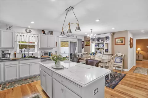 Kitchen - 153 Olivia Dr, Monaca, PA 15061 photo 3 of 4