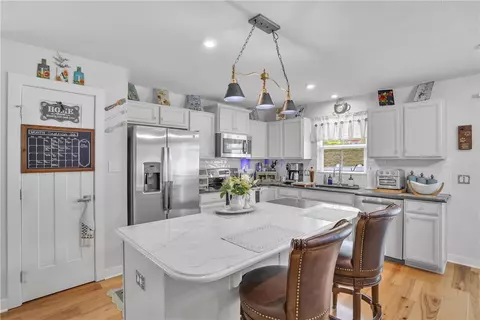 Kitchen - 153 Olivia Dr, Monaca, PA 15061 photo 4 of 4
