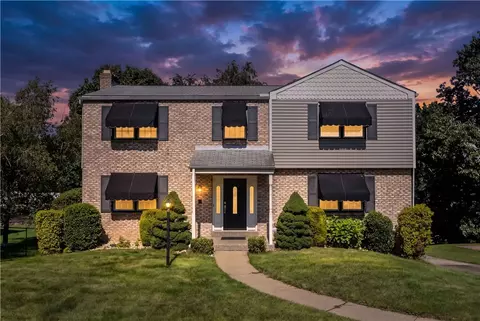 3425 Aloha Dr, New Kensington, PA 15068