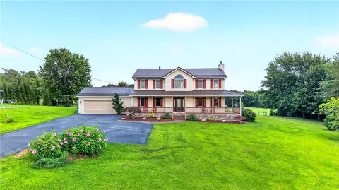 206 Race Track Rd, Ruffs Dale, PA 15679