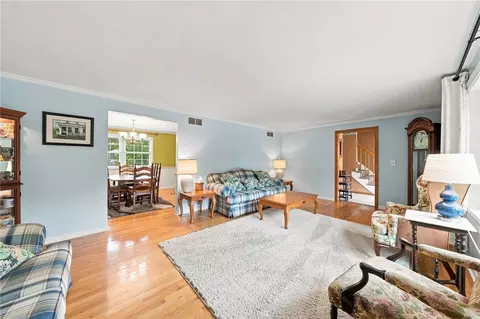 Living - 11479 Drop Rd, Irwin, PA 15642 photo 3 of 3
