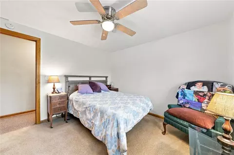 Bedroom - 11479 Drop Rd, Irwin, PA 15642 photo 4 of 6