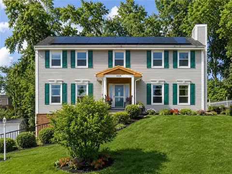 2525 Country Side Ln, Wexford, PA 15090