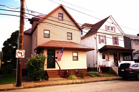 922 Brackenridge Ave, Brackenridge, PA 15014