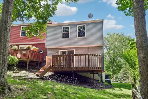 446 Hunting Creek Rd, Canonsburg, PA 15317
