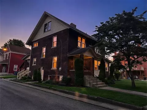 411 10th Ave, New Brighton, PA 15066