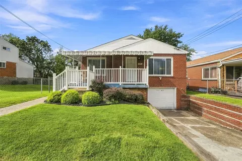 7140 Ross Garden Rd, Pittsburgh, PA 15206