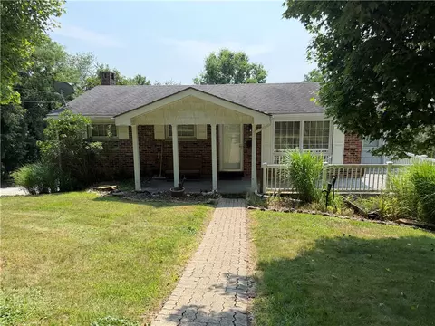 353 Madison Ave, Leechburg, PA 15656