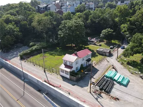 3326 Ruthven St, Pittsburgh, PA 15219