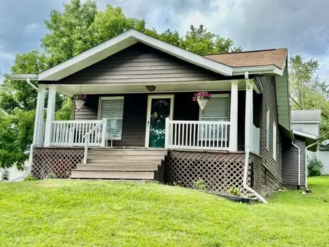 405 Lawnview Ave, New Castle, PA 16105