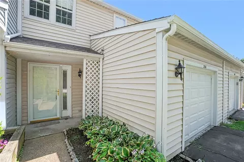 204 Carla Dr, Pittsburgh, PA 15238