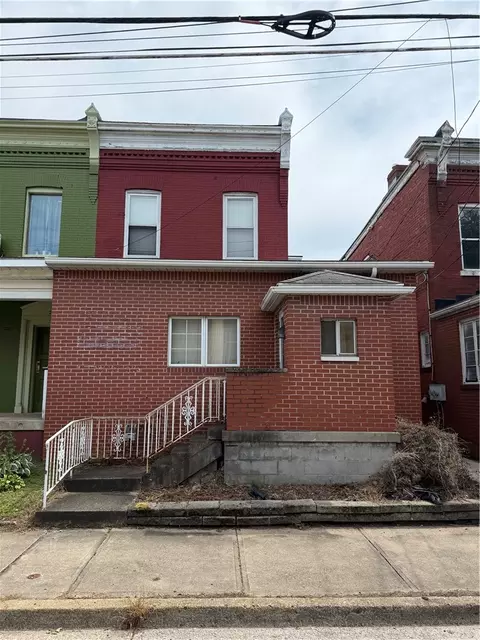 224 S 5th St, Jeannette, PA 15644