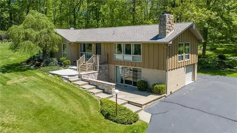 2908 Hann Hill Rd, Hermitage, PA 16148