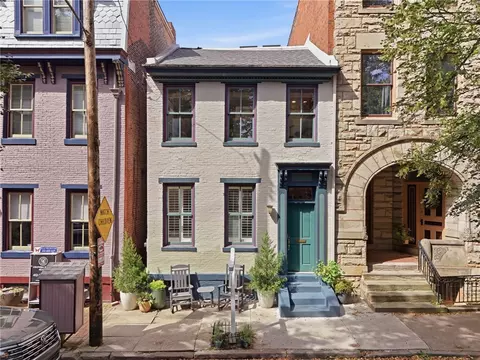 1239 Resaca Pl, Pittsburgh, PA 15212