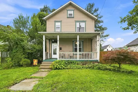 207 Vincennes, Oakdale, PA 15071